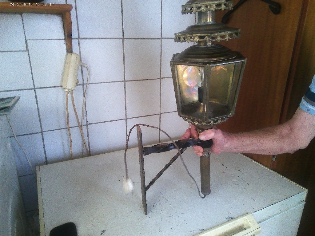koperen koetslamp, Ophalen