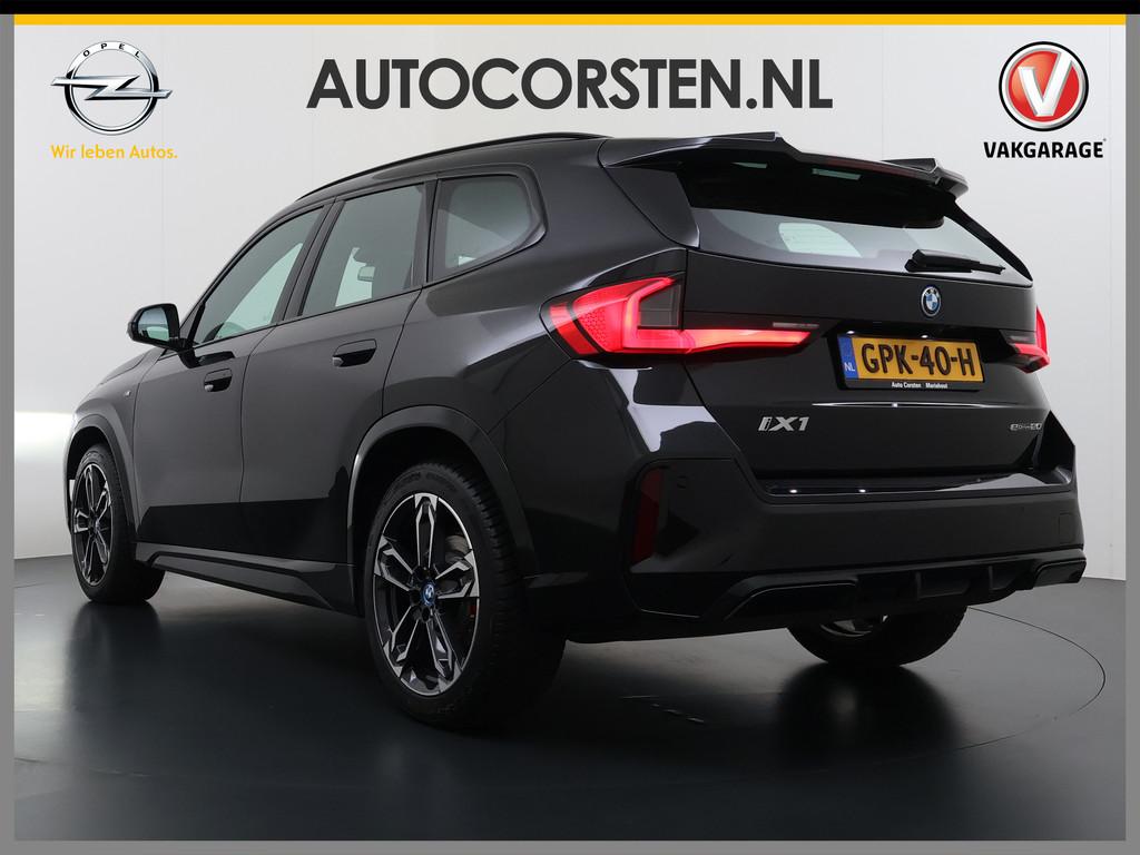 BMW iX1 eDrive20 67kWh M-Sport-Pro Leder/Alcantara Premium 1, Auto's, BMW, Gebruikt, 24 min, Zwart, Origineel Nederlands