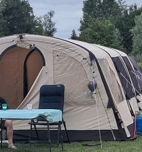 Ruime tunneltent met slaapcabines - Ideaal voor gezinnen, Caravans en Kamperen, Ophalen, Gebruikt, Tot en met 5