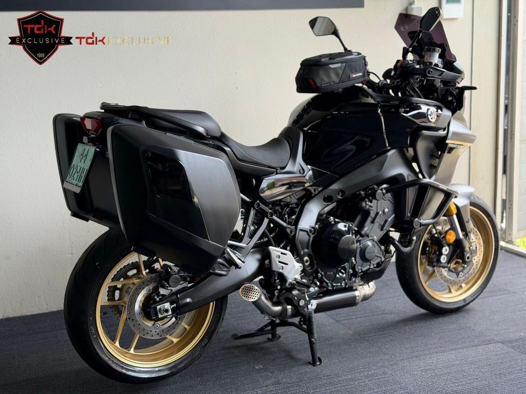 YAMAHA TRACER 9 GT LEOVINCE NIEUWSTAAT! (MT 09 TRACER 900 7), Motoren, Motoren | Yamaha, 890 cc, Motorrijbewijs A, Bedrijf, 3 cilinders