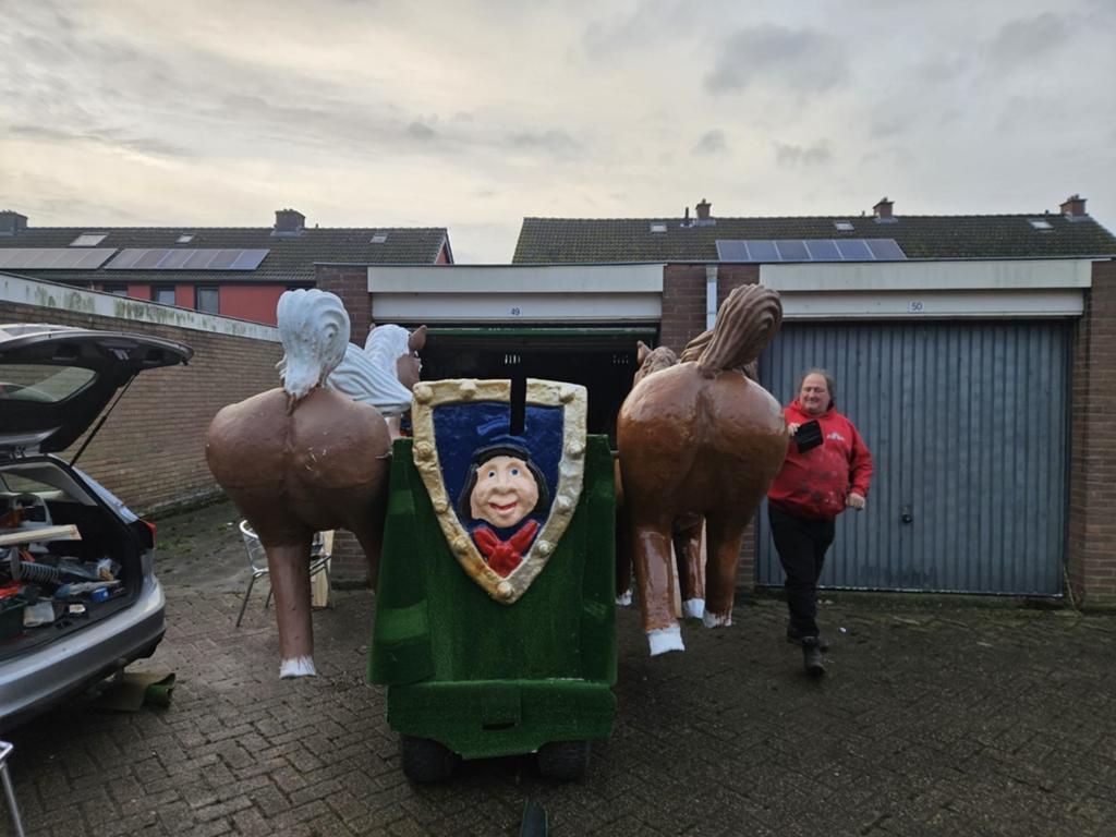 Carnavalswagen met grasmaaier - koppeling defect, Ophalen of Verzenden, Gebruikt