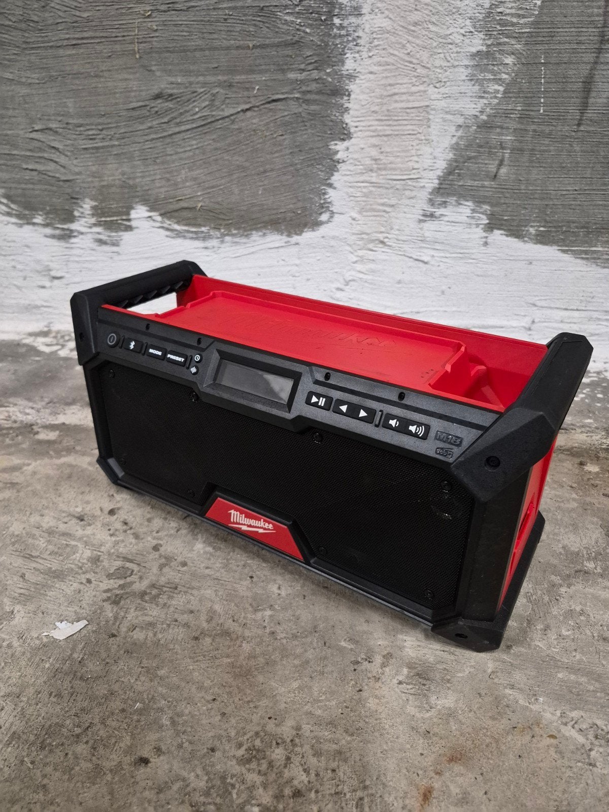 Milwaukee RADDAB bluetooth radio M18, Doe-het-zelf en Verbouw, Ophalen