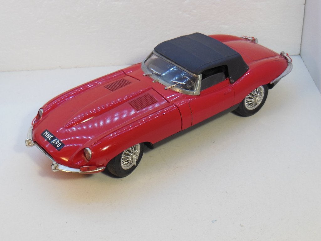 JAGUAR  XK . E 4,2 Liter - POLISTIL  - 1 :16 - 3/81, Ophalen of Verzenden, Gebruikt, Auto, Overige merken