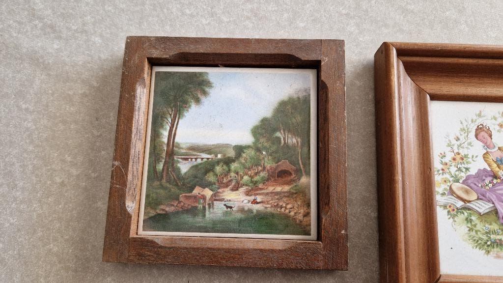 oud tegeltje in een oud houten lijstje, Antiek en Kunst, Antiek | Wandborden en Tegels, Ophalen of Verzenden