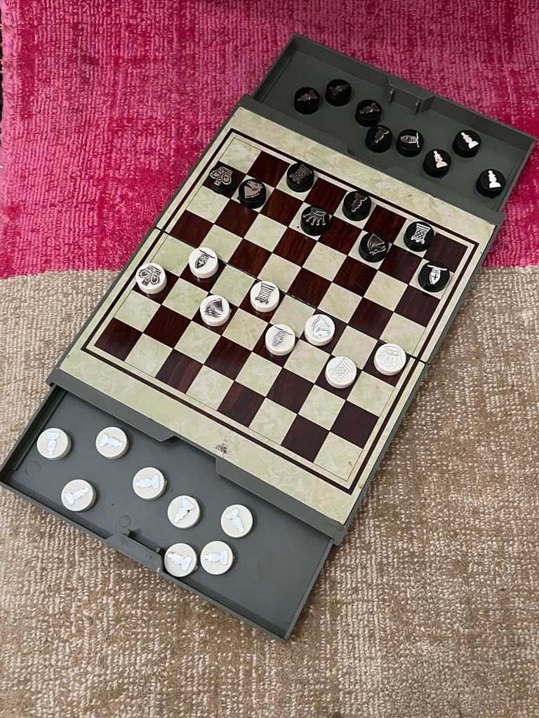 Vintage Compact Reis Schaakspel - Magnetisch, Een of twee spelers, Ophalen of Verzenden, Gebruikt, Reisspel
