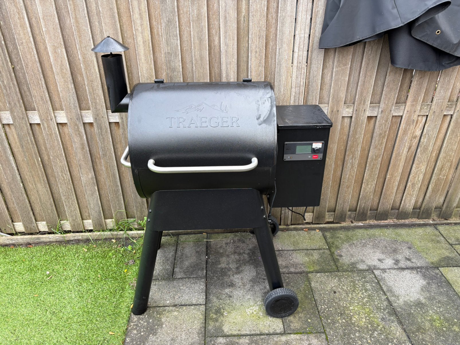 Treager Pro 575 pallet bbq, Ophalen, Zo goed als nieuw