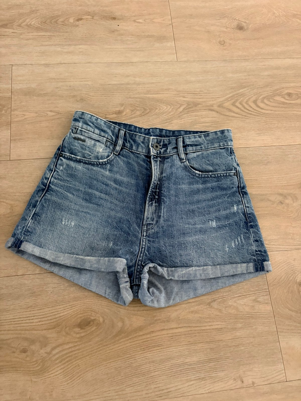 G-STAR korte broek maat 28, Ophalen, Zo goed als nieuw, Blauw, W28 - W29 (confectie 36)