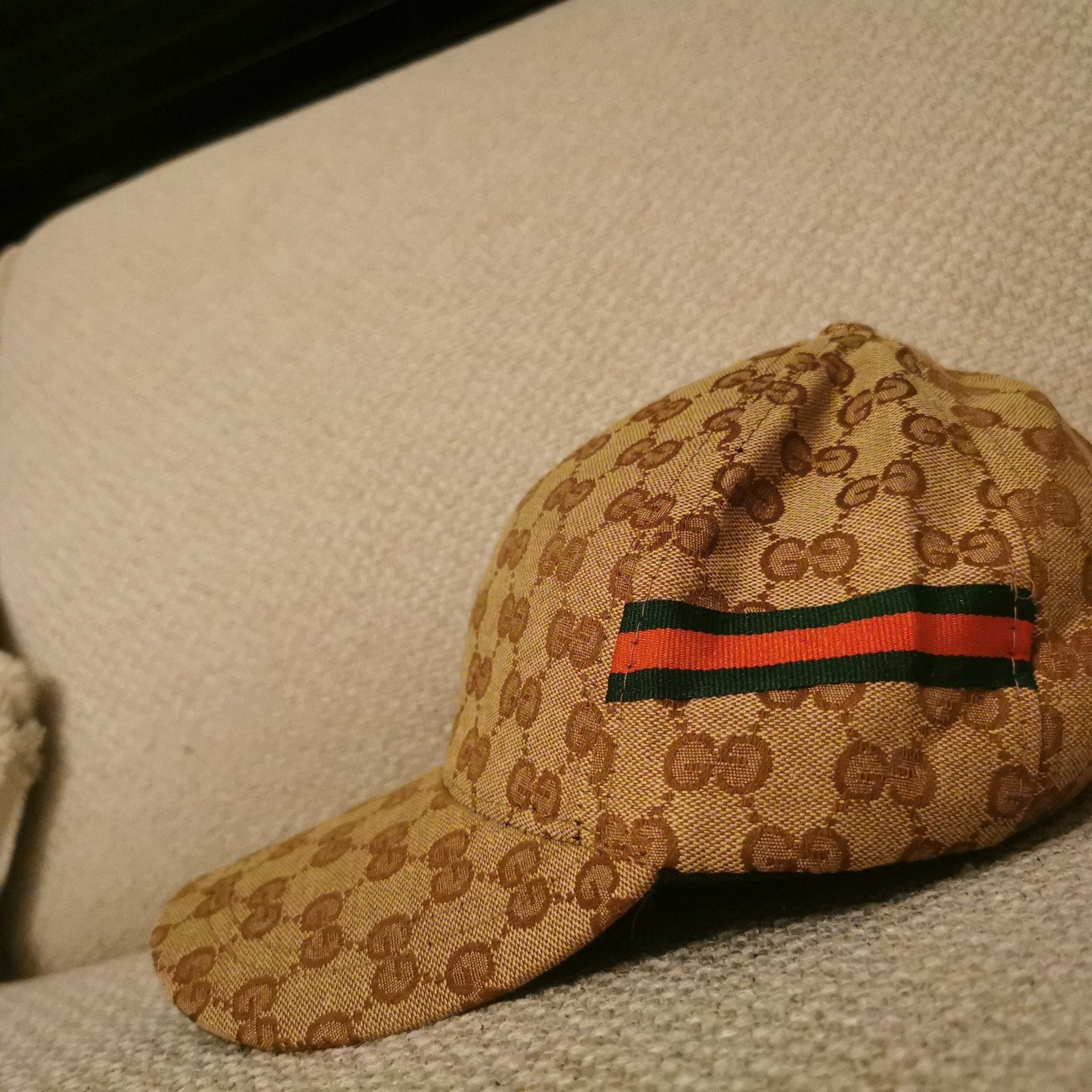 2 cucci petten zo goed als nieuw, Kleding | Heren, Hoeden en Petten, Ophalen, Zo goed als nieuw