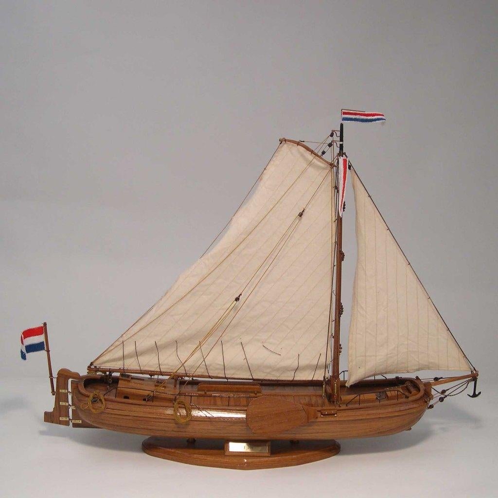 Scheepsmodel van een Tjalk, Ophalen