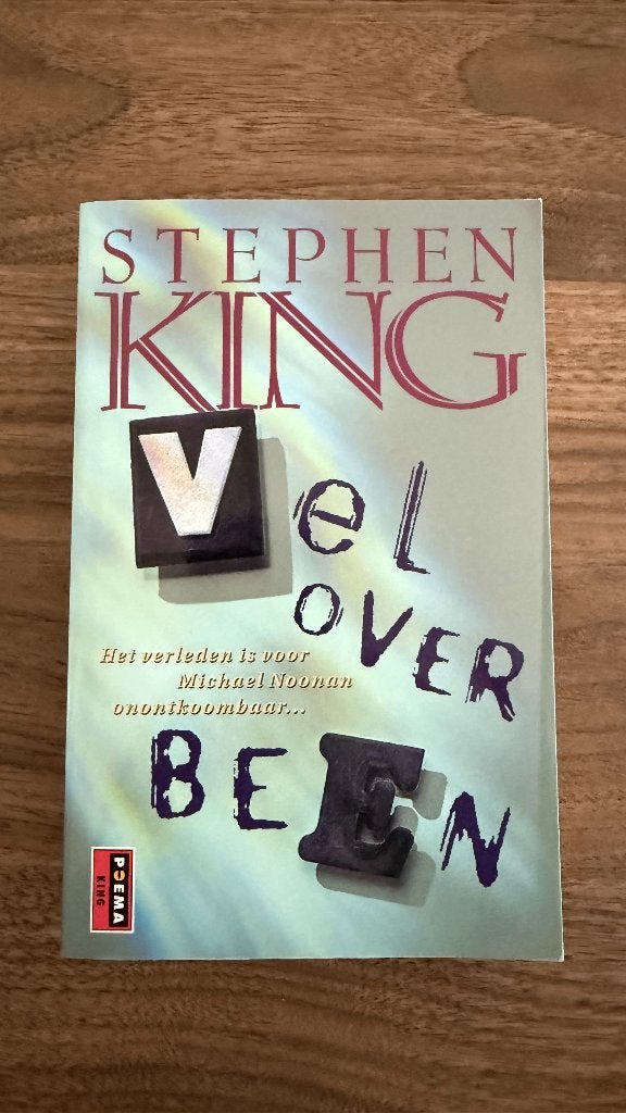 Vel Over Been - Stephen King, Boeken, Stephen King, Ophalen of Verzenden, Zo goed als nieuw, Nederland