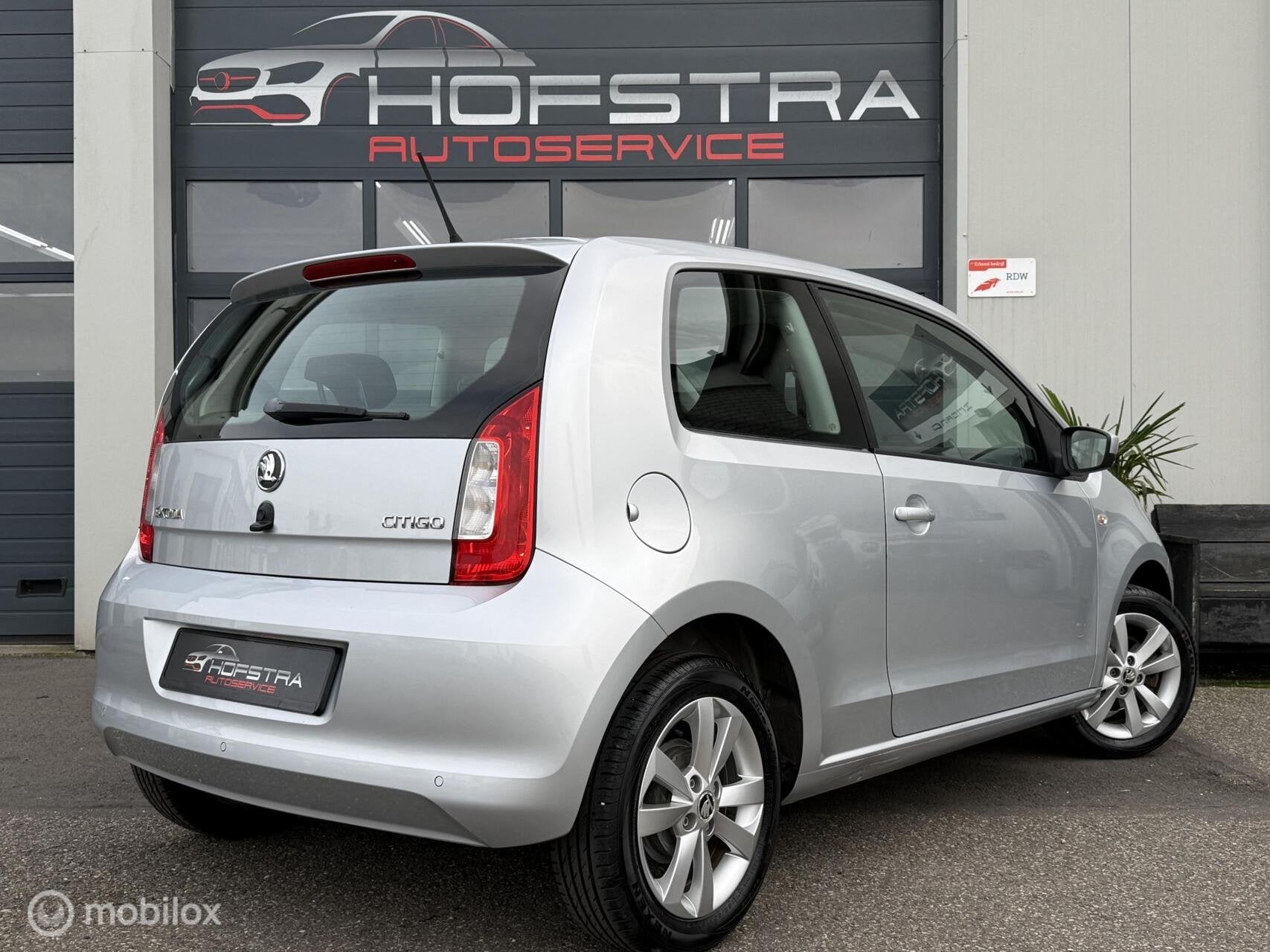 Skoda Citigo 1.0 Greentech Elegance Navi Cruise Airco 15inch, Voorwielaandrijving, Euro 5, Gebruikt, Handgeschakeld