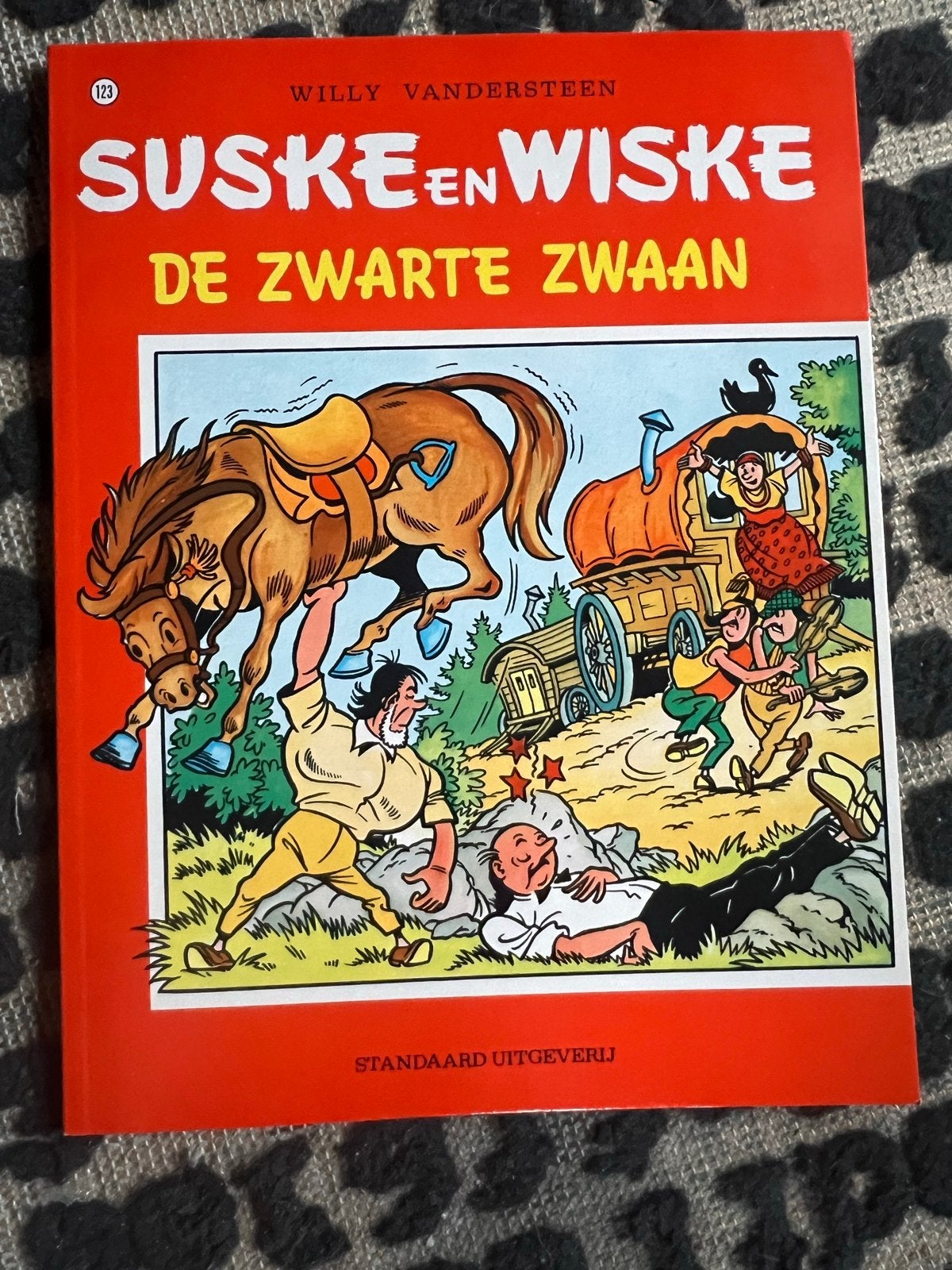 Suske en Wiske - De Zwarte Zwaan (nr. 123), Eén stripboek, Ophalen of Verzenden, Gelezen
