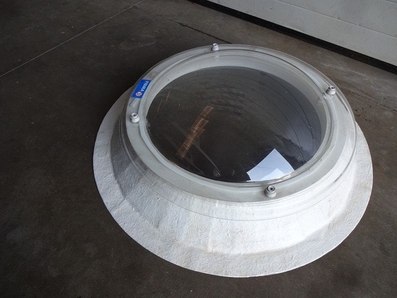Lichtkoepel, rond, PMMA, 60 cm met polyester opstand, Doe-het-zelf en Verbouw, Ophalen, Minder dan 80 cm, Minder dan 80 cm, Zo goed als nieuw
