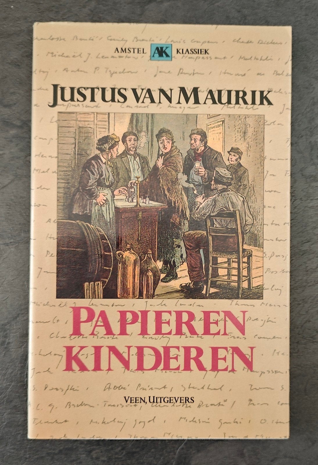 Justus van Maurik: Papieren kinderen., Justus van Maurik, Ophalen of Verzenden, Zo goed als nieuw, Nederland