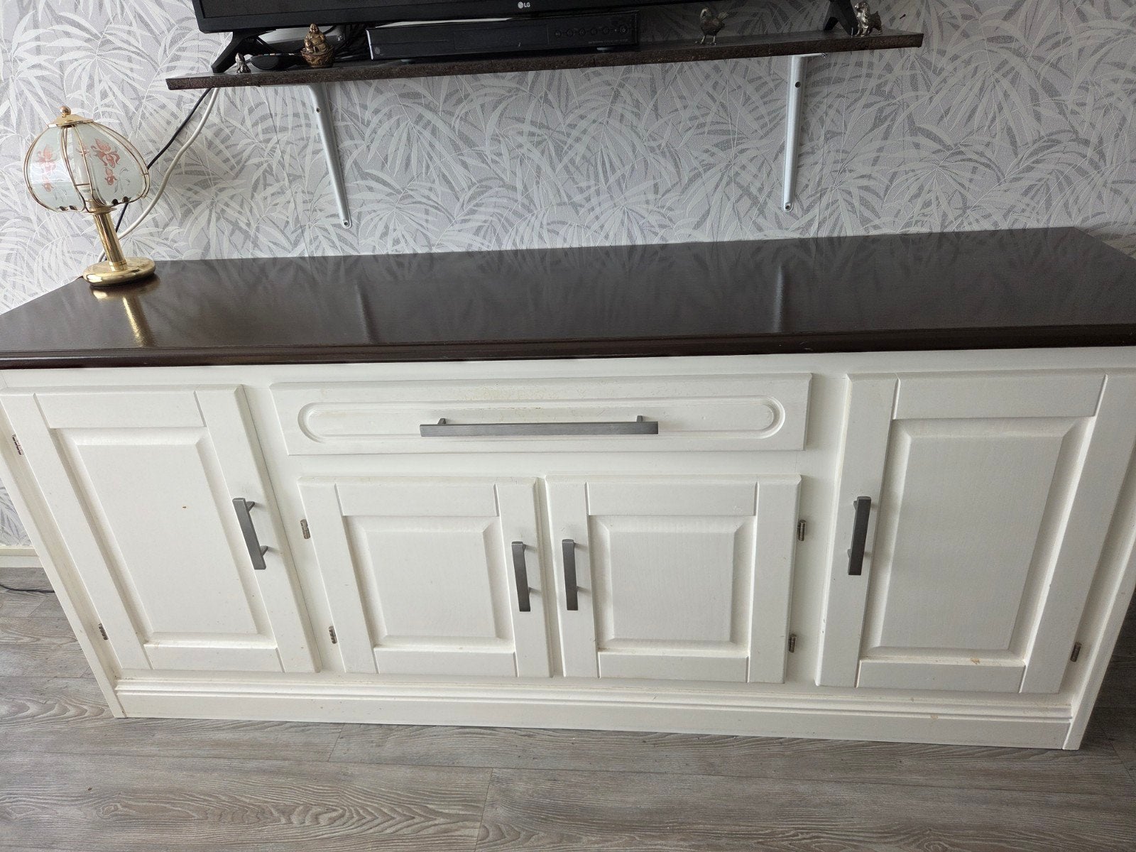 Crèmekleurig dressoir met donkerbruin blad, Ophalen, Gebruikt, Met lade(s), Klassiek
