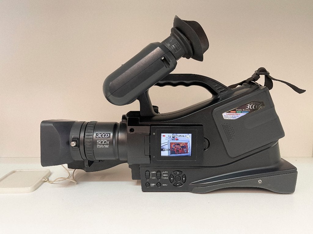 Panasonic NV-MD10000GC Semi Pro "PAL" 3-CCD MiniDV camcorder, Mini dv, Panasonic, N, 20x of meer