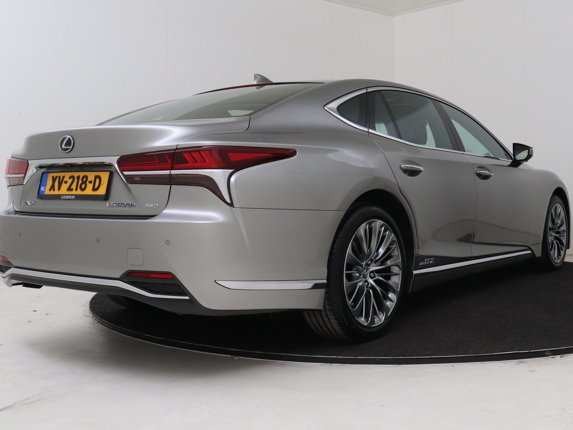 Lexus LS 500h AWD Executive Line | Mark Levinson | 360 Camer, Auto's, Automaat, Gebruikt, Euro 6, Vierwielaandrijving