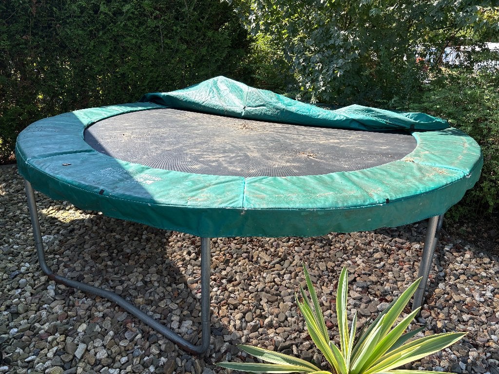 Berg trampoline 330cm doorsnede incl beschermhoes, Ophalen, Gebruikt