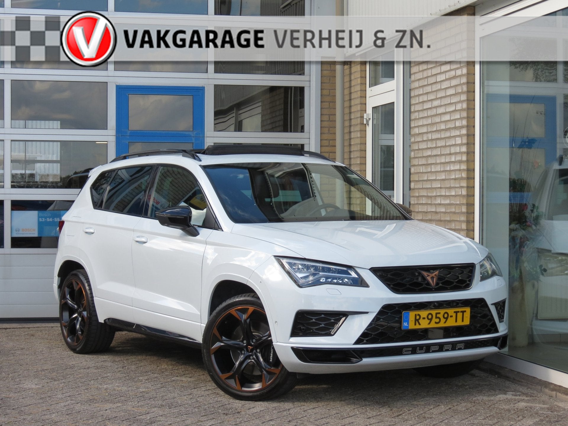 Cupra Ateca 2.0 TSI 300 4DRIVE 360 Camera|PANO|BEATS Audio|C, Auto's, Automaat, Gebruikt, 1984 cc, Ateca