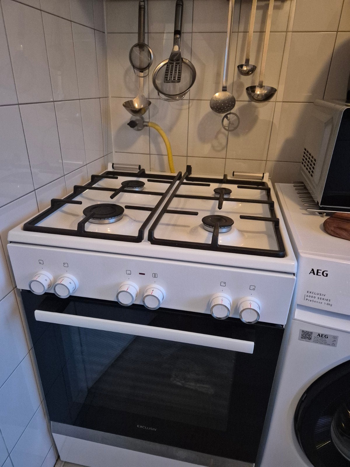Exclusiv Vrijstaand Gasfornuis met Oven - Zo goed als nieuw, Ophalen, 4 kookzones, Zo goed als nieuw, Gas