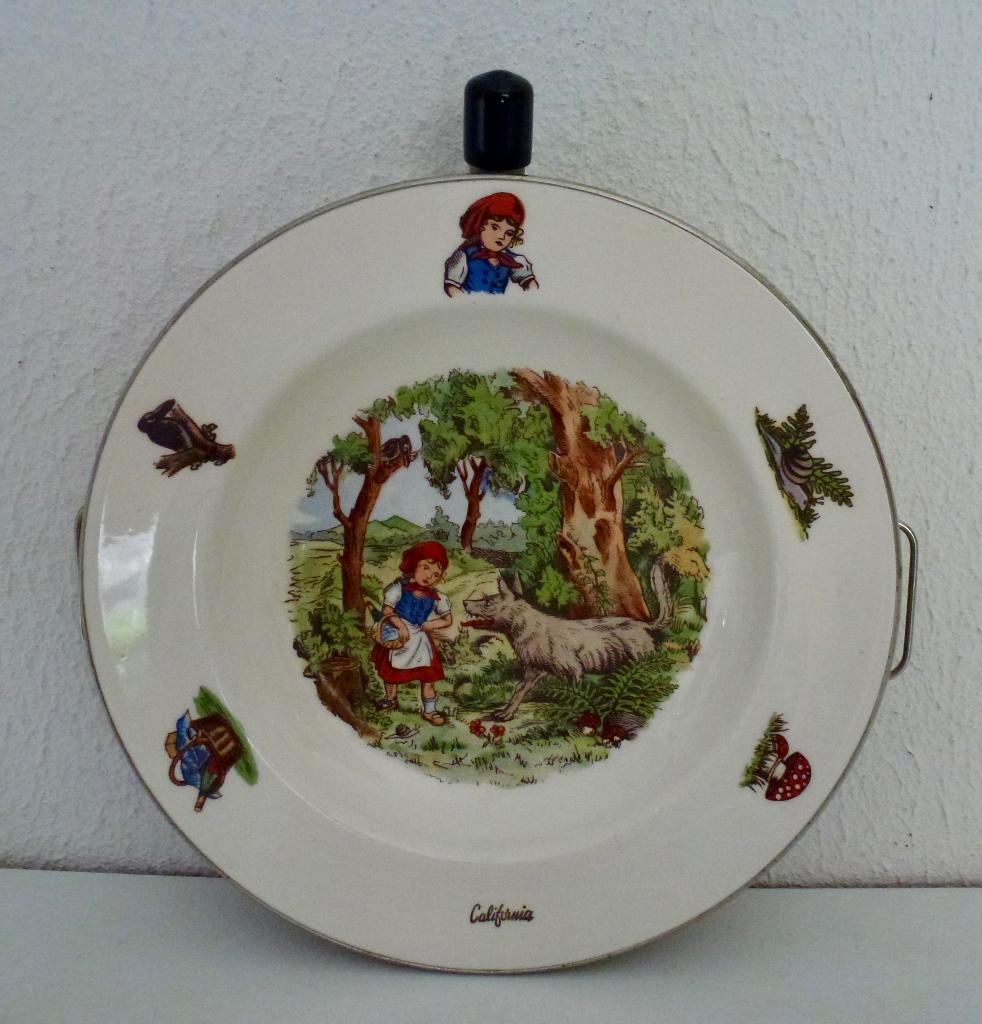 Vintage warmhoudbord met een Roodkapje-thema., Verzenden