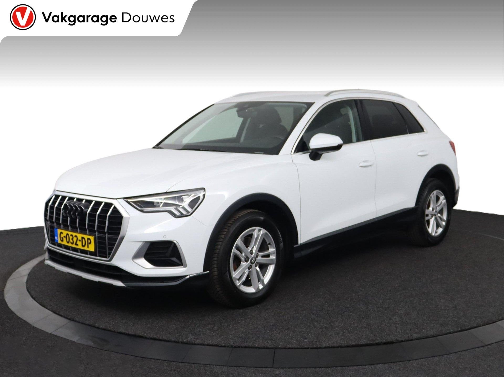 Audi Q3 35 TFSI S Line Pro Line S, Auto's, Euro 6, 4 cilinders, 150 pk, Leder en Stof