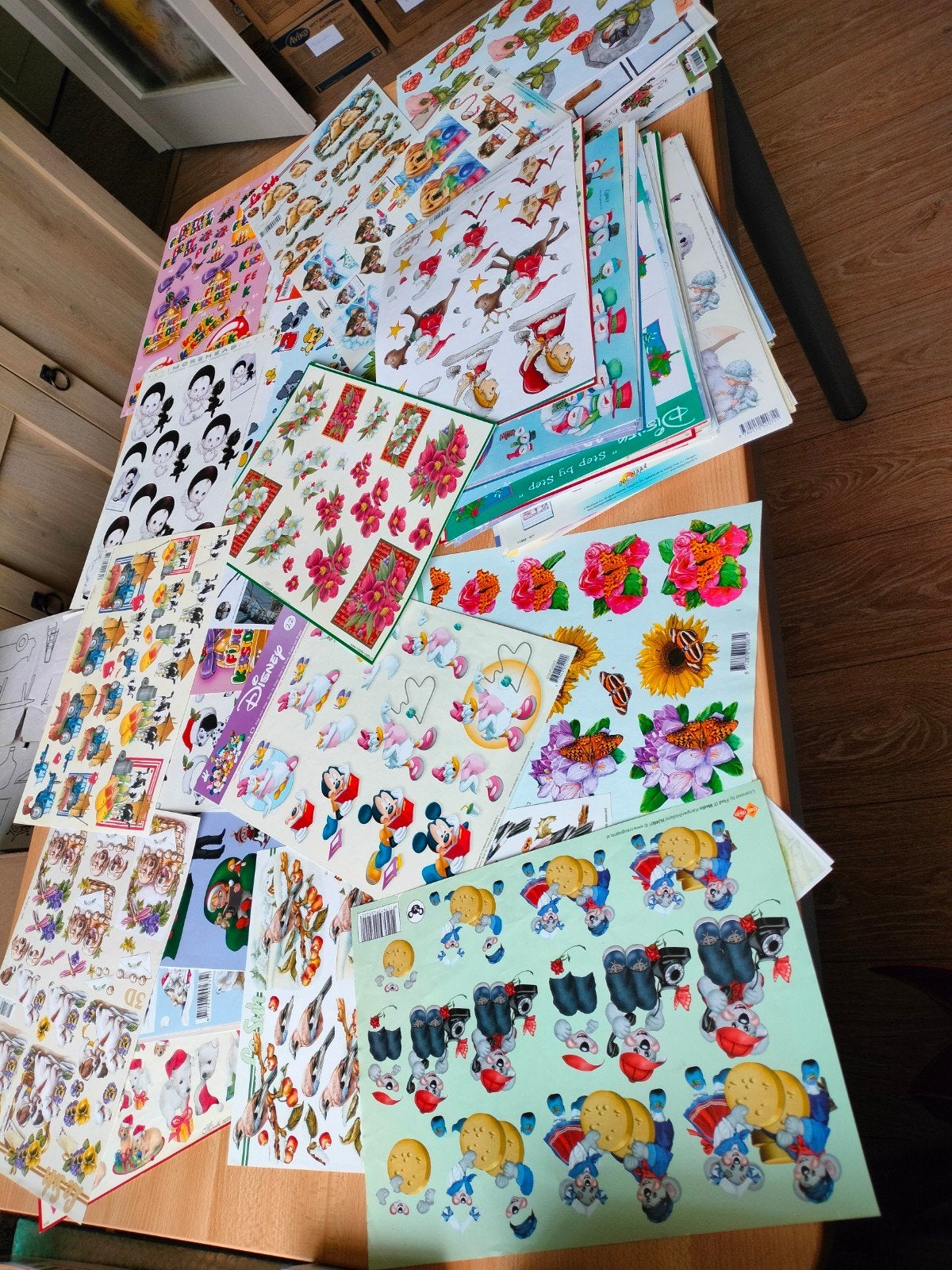 3D knipvellen verschillende soorten ruim 250 vellen, Hobby en Vrije tijd, Scrapbooking, Ophalen of Verzenden, Nieuw, Versiering of Embellishment