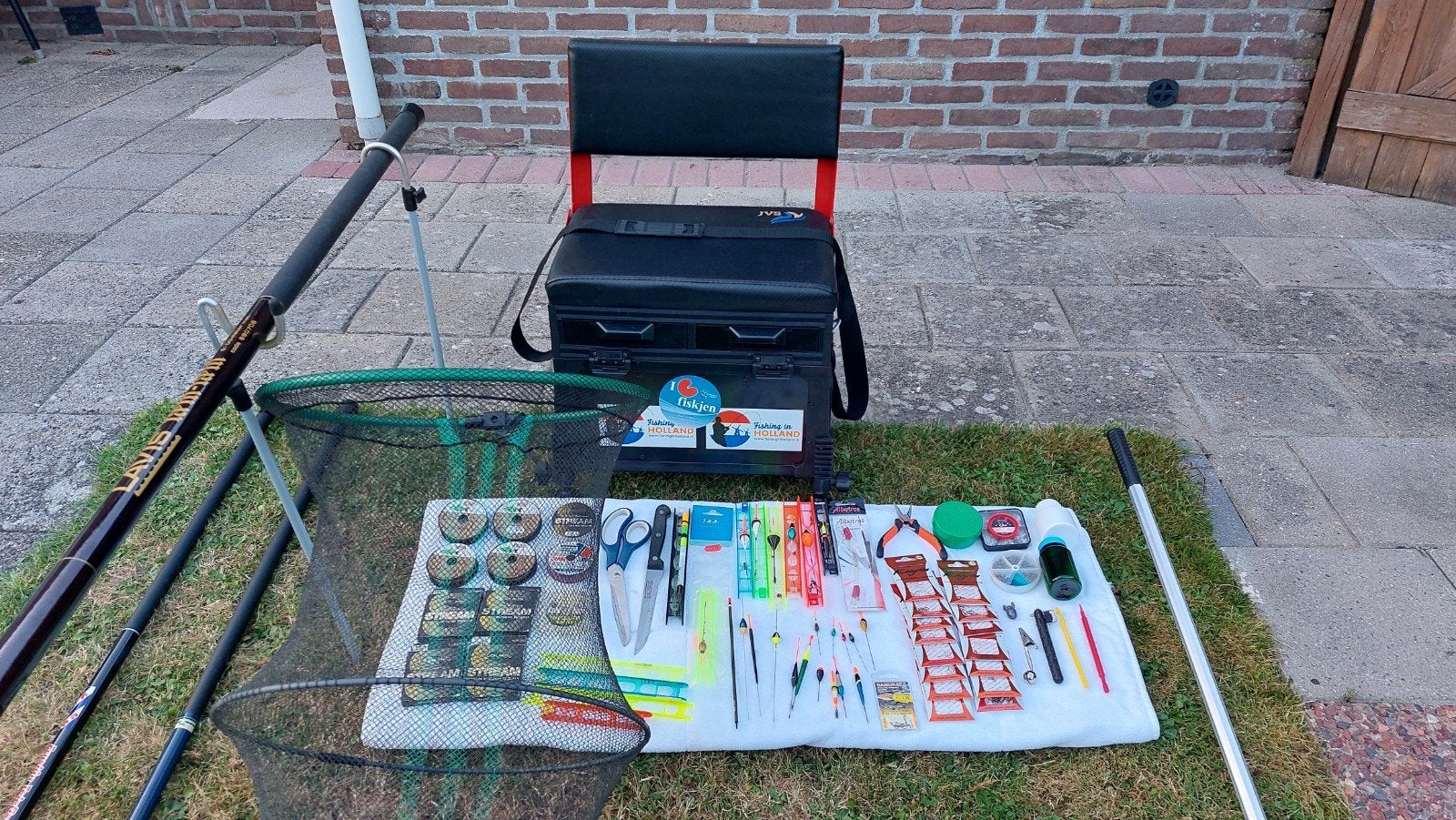 witvis set JVS zitkist 3 hengels Leefnet Schepnet enz.enz., Ophalen, Nieuw