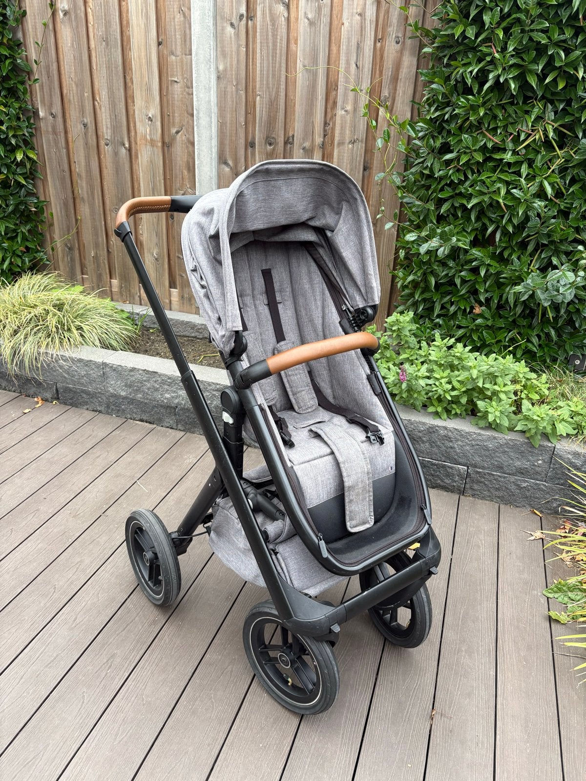 Dubatti kinderwagen met accessoires, Kinderen en Baby's, Gebruikt, Combiwagen, Met reiswieg, Ophalen
