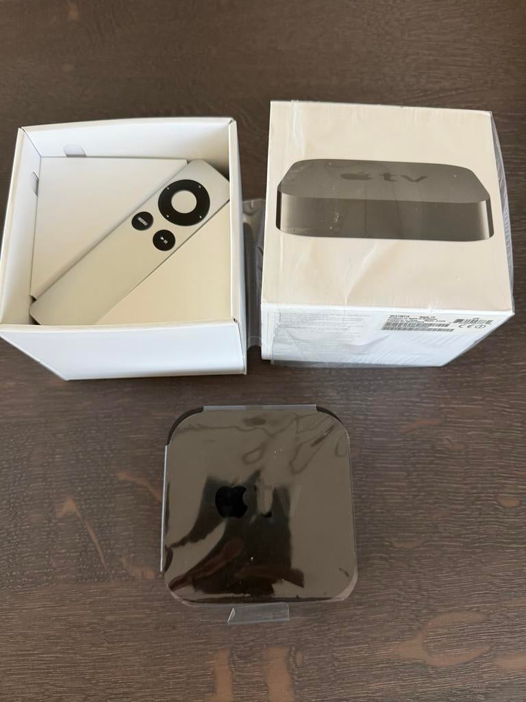 Apple TV A1378 compleet zo goed als nieuw, Ophalen of Verzenden, Zo goed als nieuw, HDMI, Zonder harde schijf