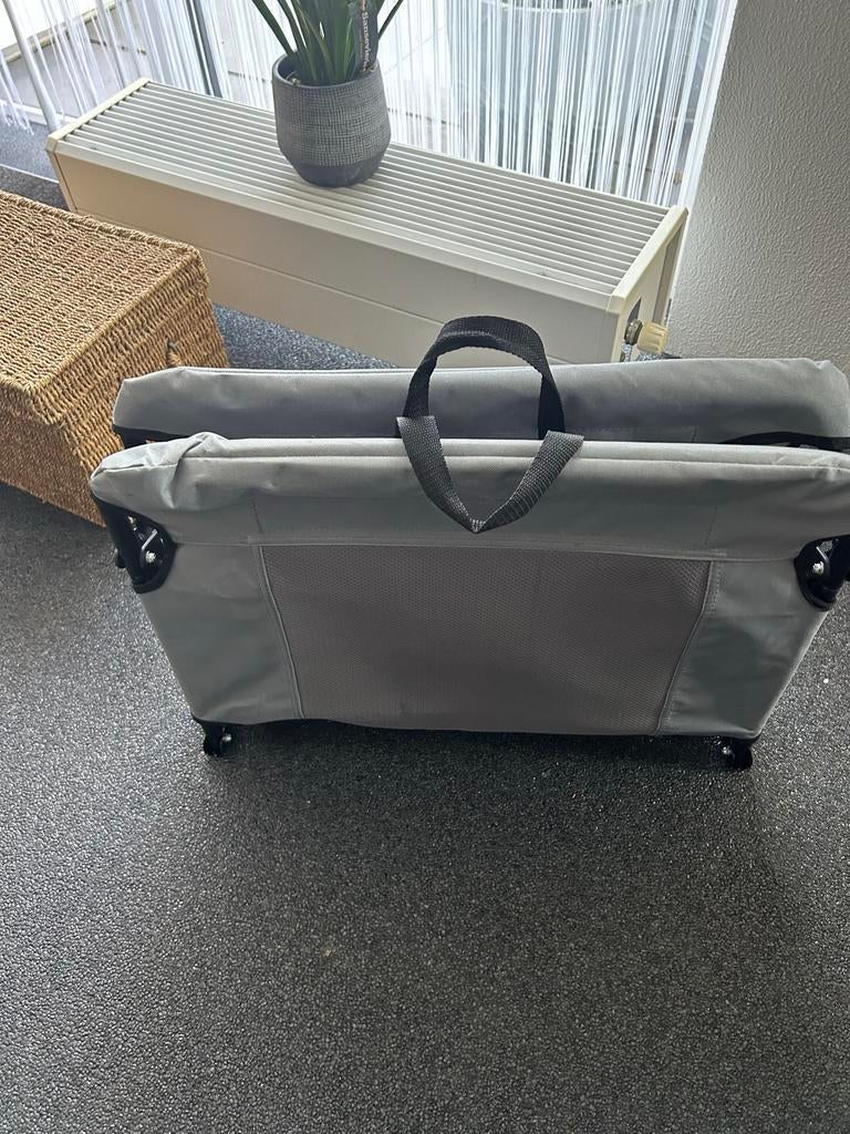Zo goed als nieuw Hondenbed stretcher mand, Dieren en Toebehoren, Ophalen, Zo goed als nieuw