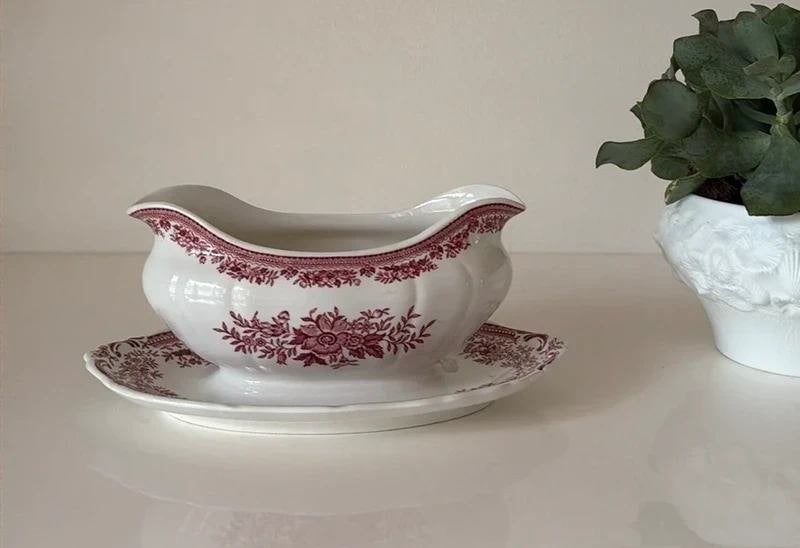 Villeroy & Boch Fasan rood sauskom, Villeroy & Boch, Ophalen of Verzenden, Zo goed als nieuw, Kom(men)