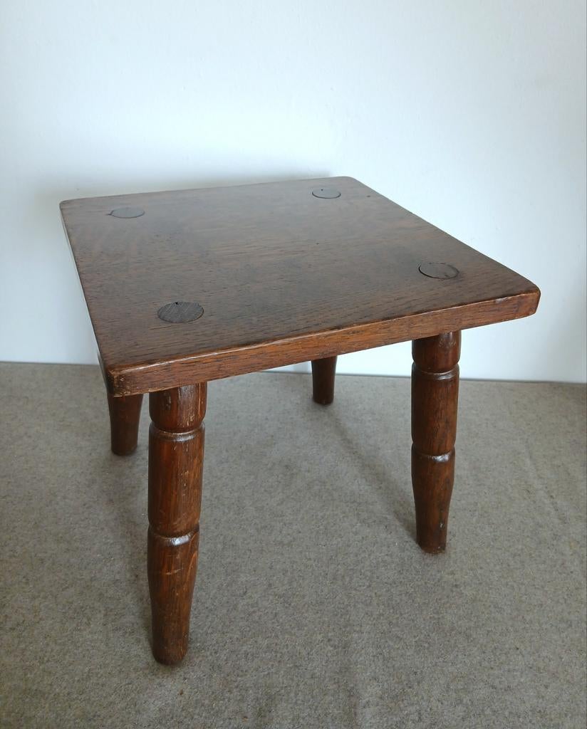 vintage eiken kruk, bijzettafeltje, plantentafel, Huis en Inrichting, Ophalen of Verzenden, Rechthoekig, Minder dan 55 cm, Minder dan 45 cm