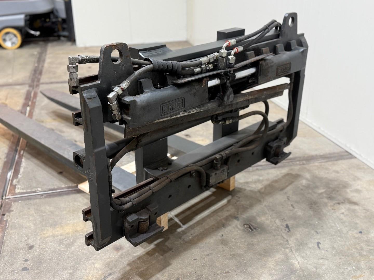 KAUP Vorkversteller 2500KG Sideshift Klem functie Fem2 HL120, Zakelijke goederen, Machines en Bouw | Heftrucks en Intern transport