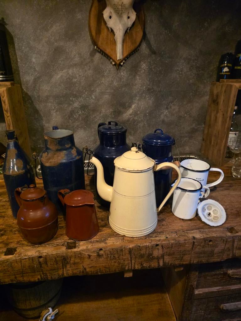 Emaille kannen, zeef, maatbekers, koffiekan, voorraadkannen, Ophalen of Verzenden