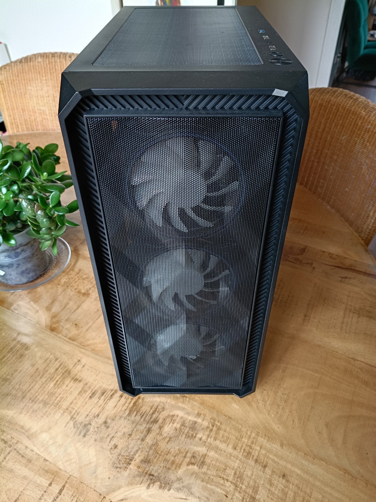 Krachtige Gaming PC met RTX 5070 en snelle SSD, Computers en Software, 32 GB, Ophalen of Verzenden, Zo goed als nieuw, AMD Ryzen 7
