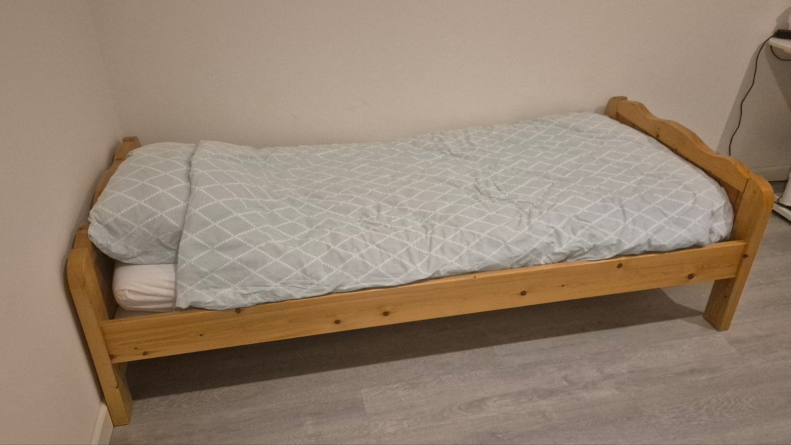 1 persoons bed 90200, 85 tot 100 cm, Zo goed als nieuw, 180 cm of meer, Ophalen