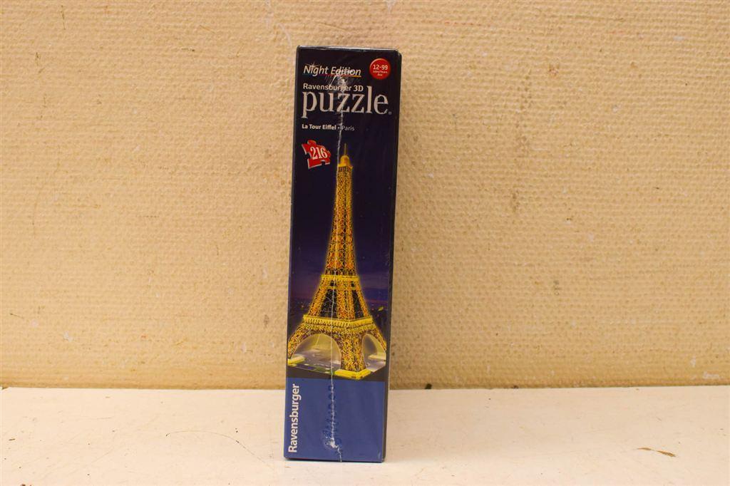 Ravensburger D puzzel night edition La Tour Eiffel 49493, Ophalen of Verzenden, 500 t/m 1500 stukjes, Gebruikt, Rubik's of 3D-puzzel