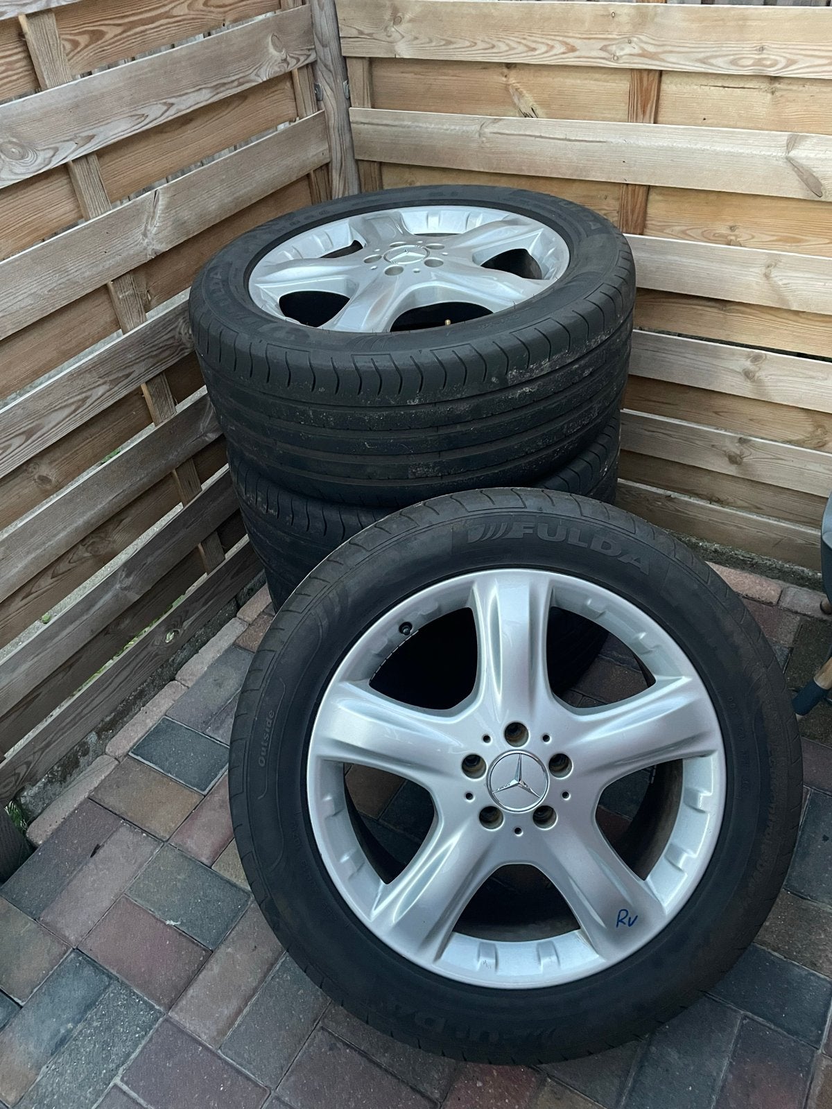 Mercedes-Benz 19 inch velgen met Fulda zomerbanden, Gebruikt, 255 mm, Banden en Velgen, Personenwagen