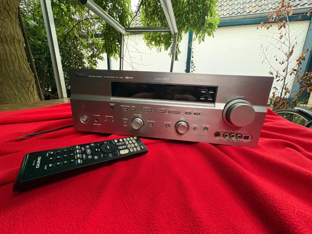 Mooie YAMAHA RV-V650 RDS 7.1 AV-Receiver zilver, Yamaha, Ophalen of Verzenden, Zo goed als nieuw, 120 watt of meer