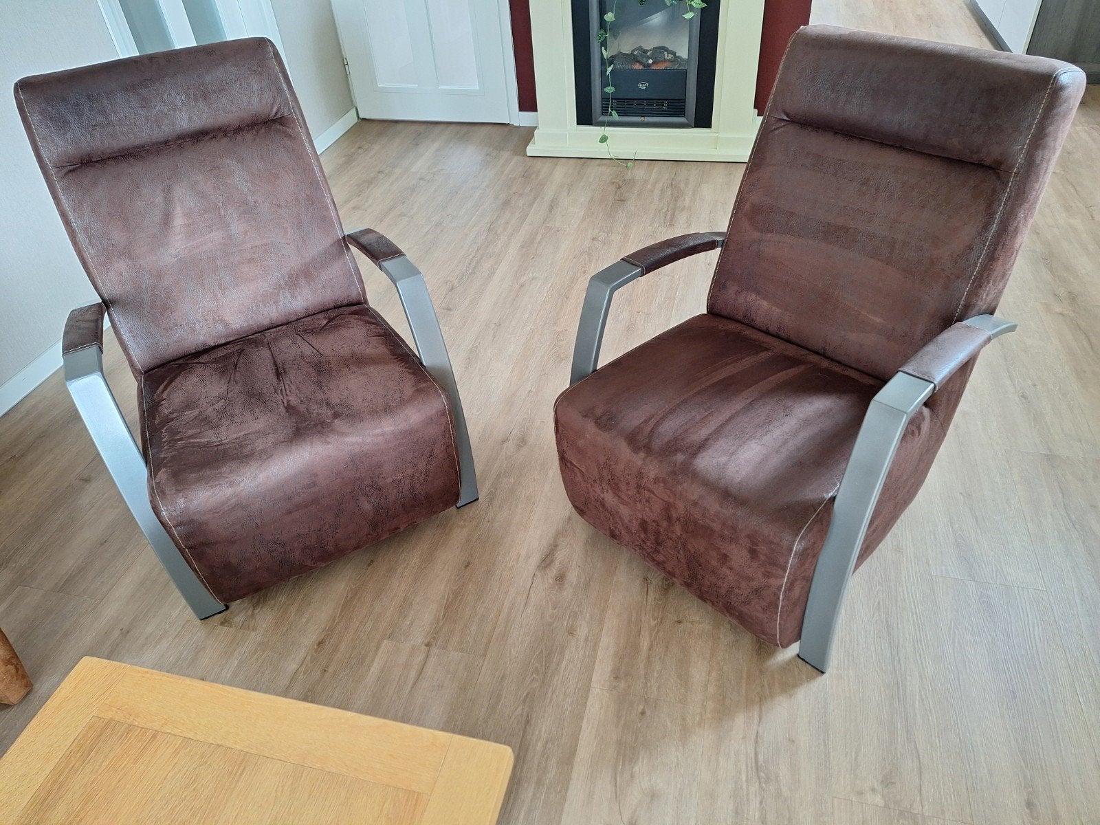te koop 2 geschuurd lederen fauteuils, Ophalen, Gebruikt, Minder dan 75 cm, Leer
