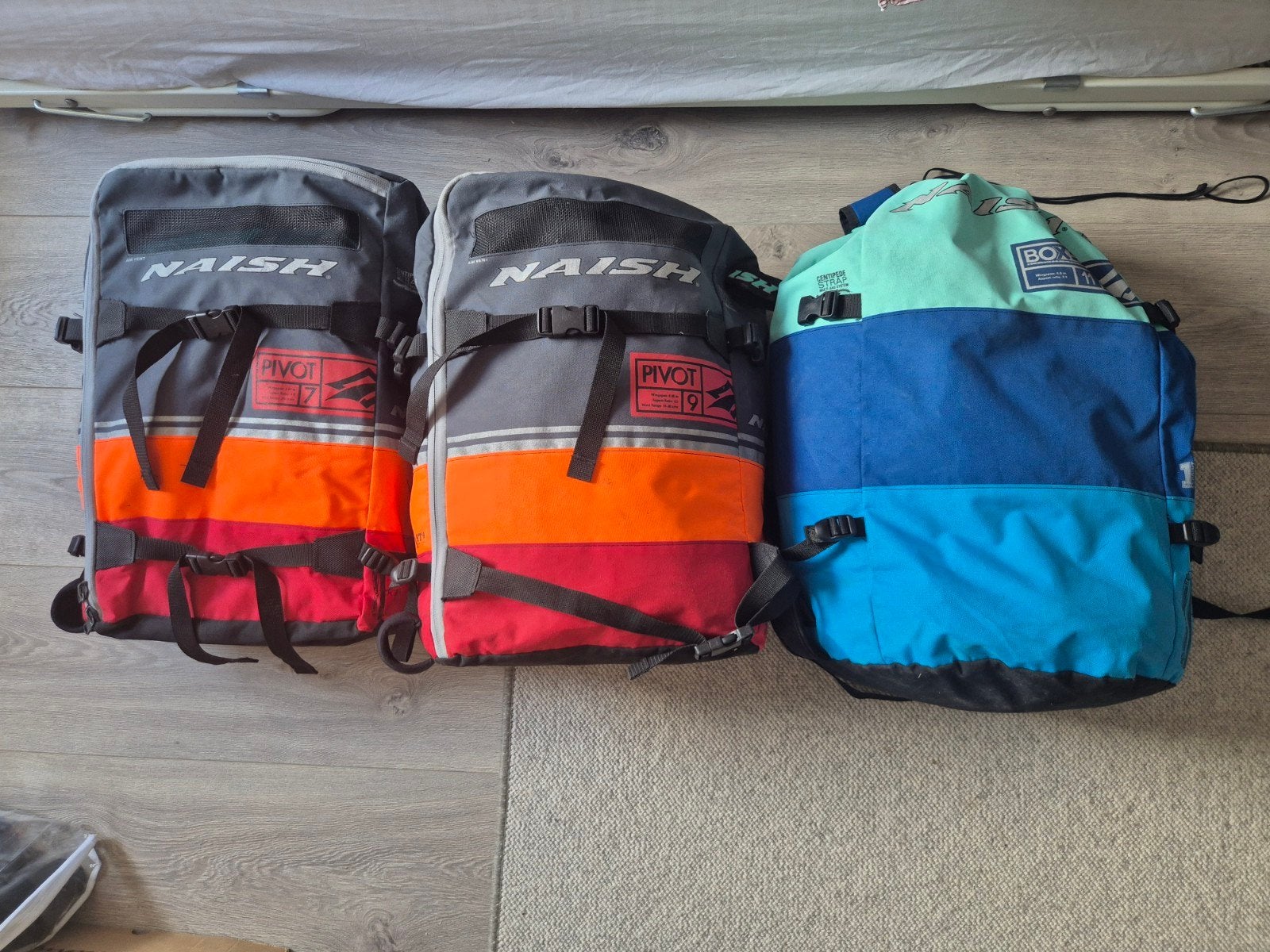 Complete Naish Pivot Kiteset 7, 9, 11m, 2 bars en acc., Watersport en Boten, Kitesurfen, Ophalen, Gebruikt, Kitesurf-set, Twintip