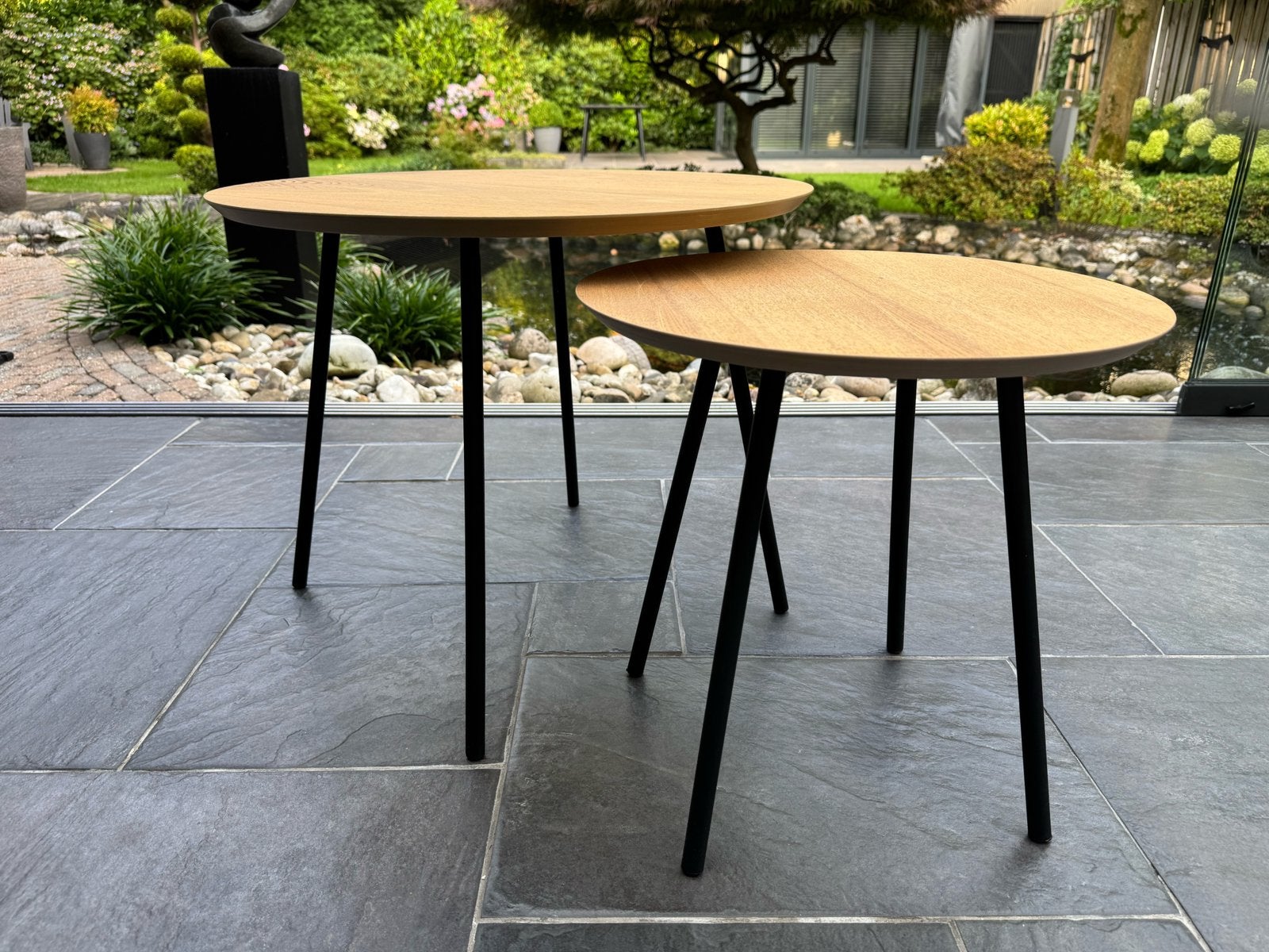 2 NIEUWE ronde houten bijzet tafeltjes. Rond 40 en 50 cm., Ophalen, Nieuw
