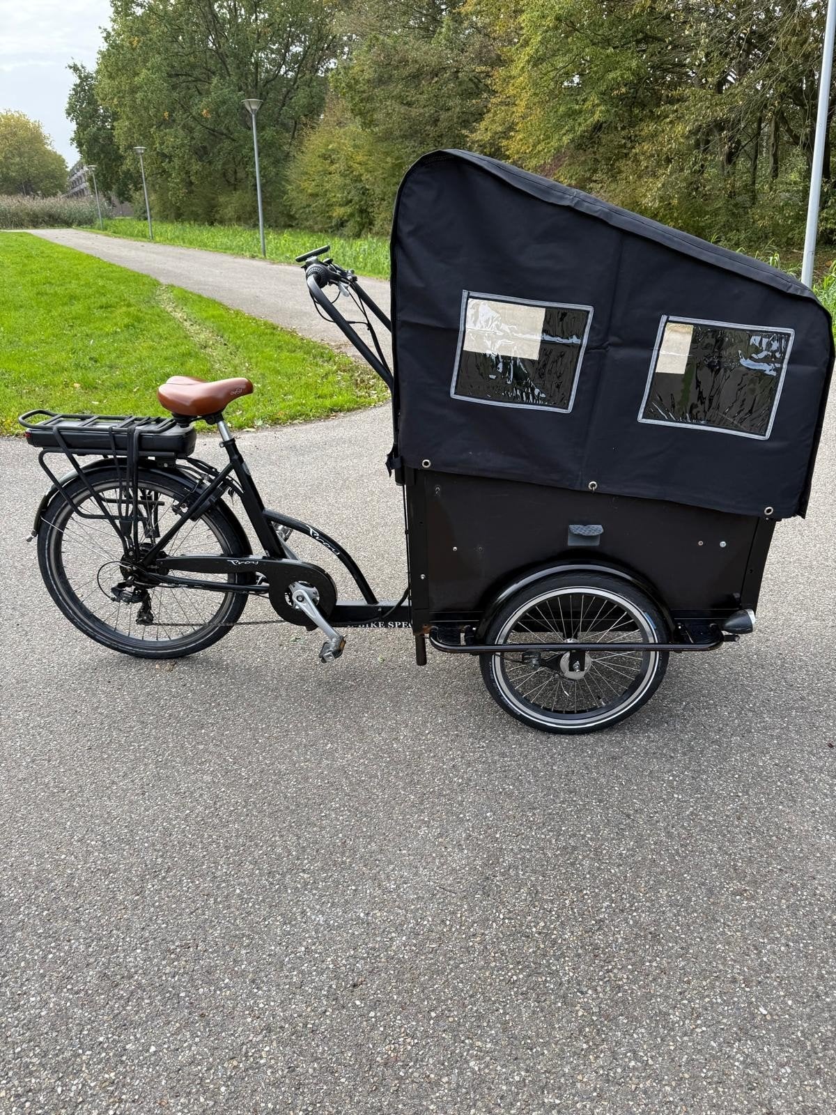 Elektrische Troy Bakfiets met Huif., Zo goed als nieuw, 2 kinderen, Elektrisch, Schijfrem