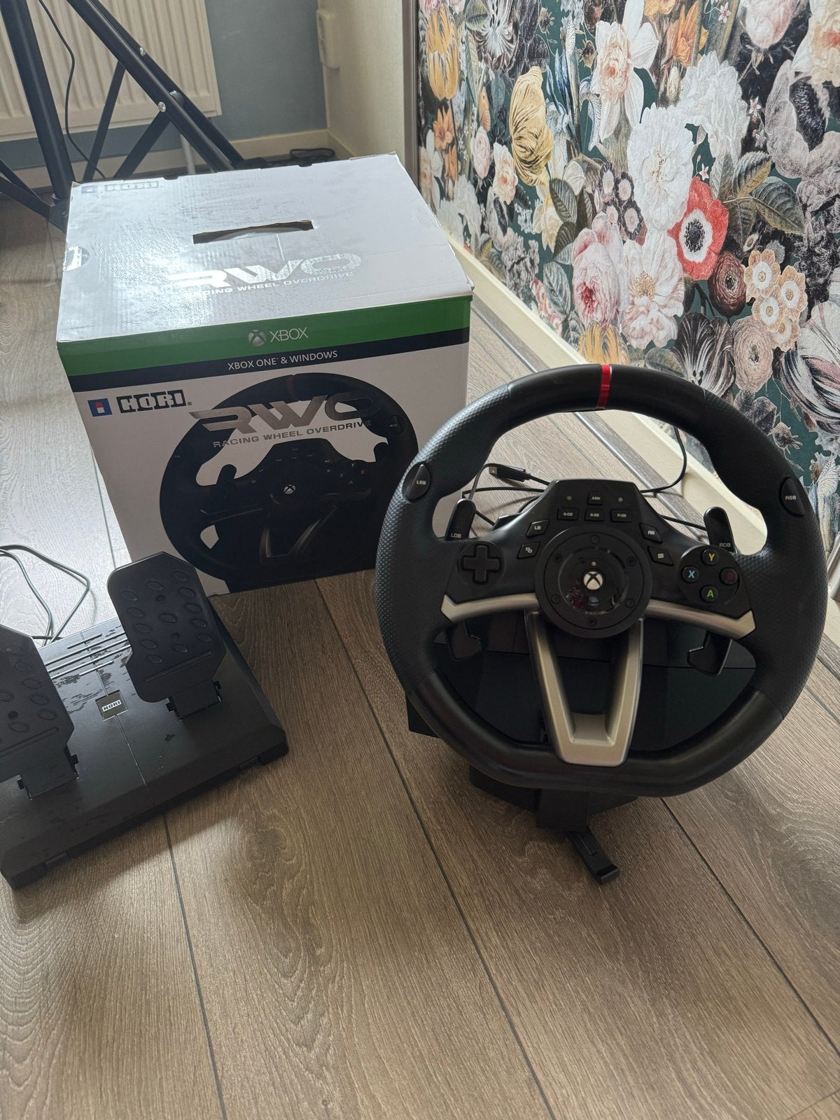 HORI RWO Racestuur met voetpedalen (PC / Xbox), Racestuur, Gebruikt, Ophalen of Verzenden, Hori