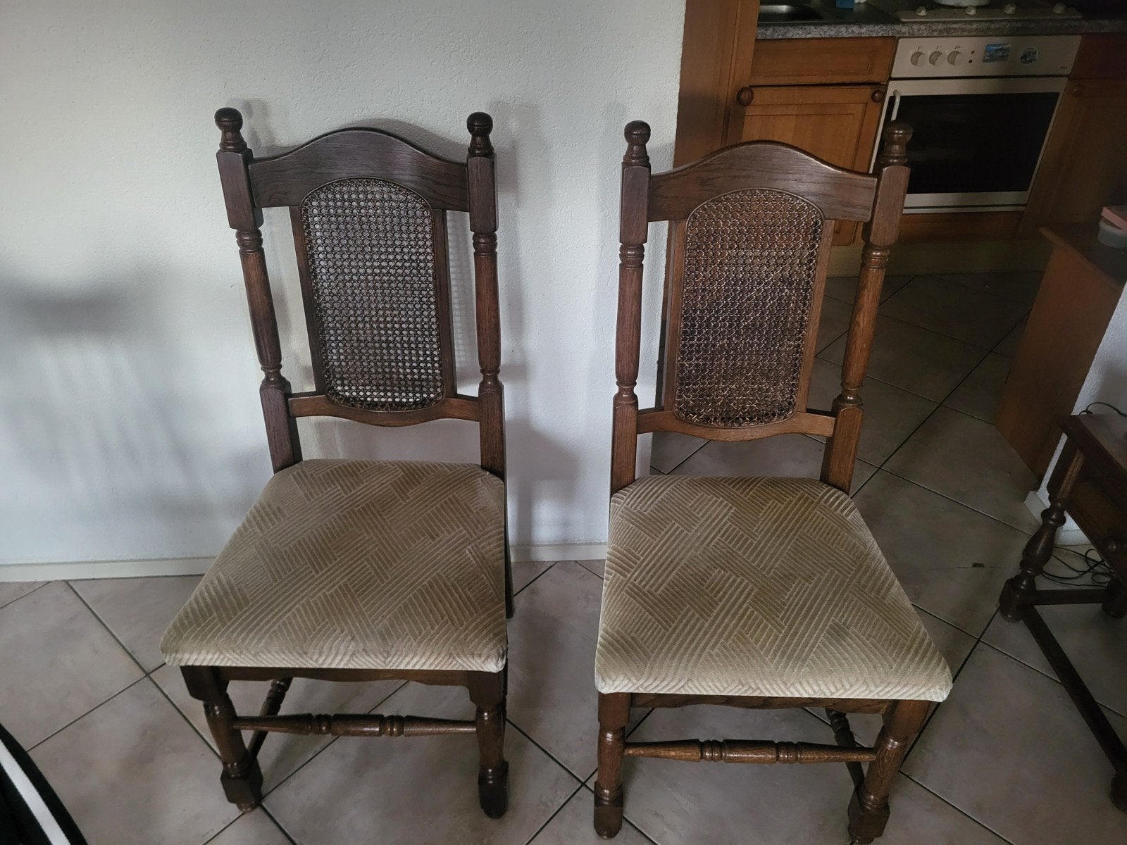Eiken stoelen, Huis en Inrichting, Ophalen of Verzenden, Gebruikt, Bruin