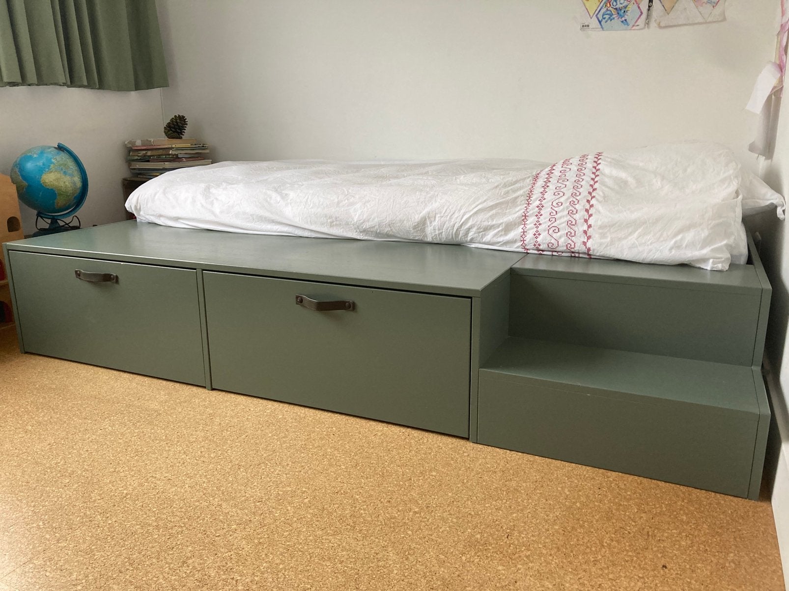 Eenpersoonsbed met lades, Ophalen, 70 tot 85 cm, Zo goed als nieuw, Matras
