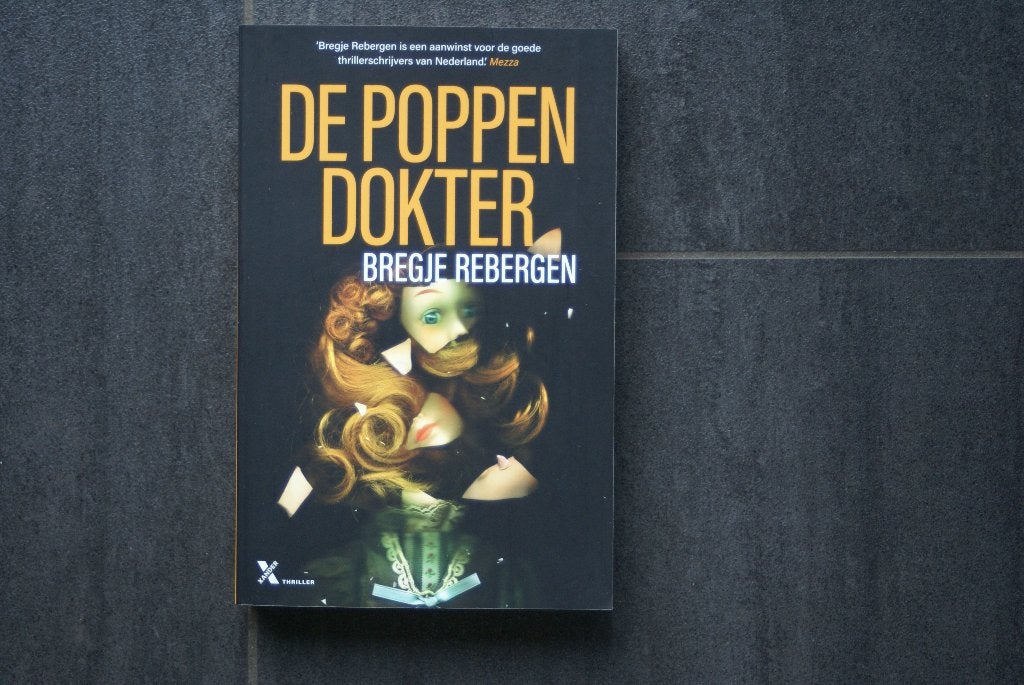 DE POPPENDOKTER... Bregje Rebergen.. (2025), Ophalen of Verzenden, Zo goed als nieuw