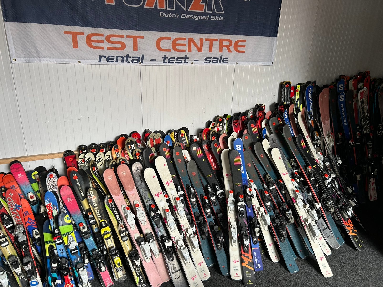 Groot assortiment kinderski en kinder skischoenen, Gebruikt, Ophalen of Verzenden, A, A