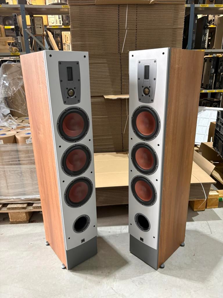 Dali Ikon 7 Luidsprekers - Matching Pair - Nieuwstaat, Audio, Tv en Foto, Luidsprekers, Overige merken, Ophalen of Verzenden, Zo goed als nieuw